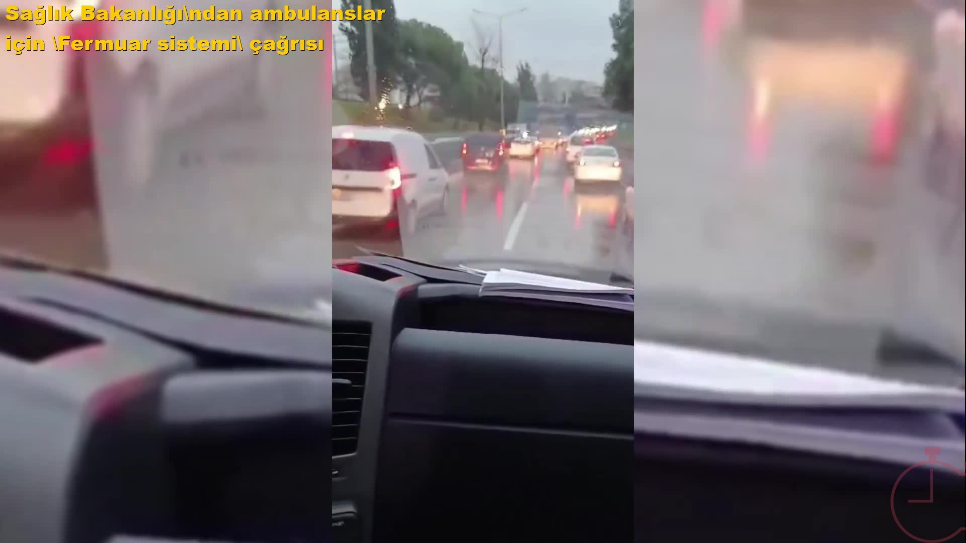 Sağlık Bakanlığı'ndan ambulanslar için 'Fermuar sistemi' çağrısı