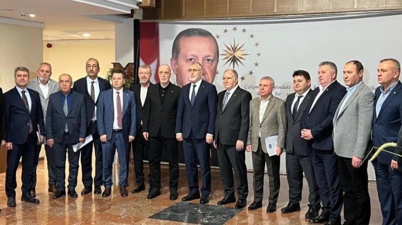 TÜRK-İŞ kamu işçisine ek zam talebini, Bakan Işıkhan’a iletti
