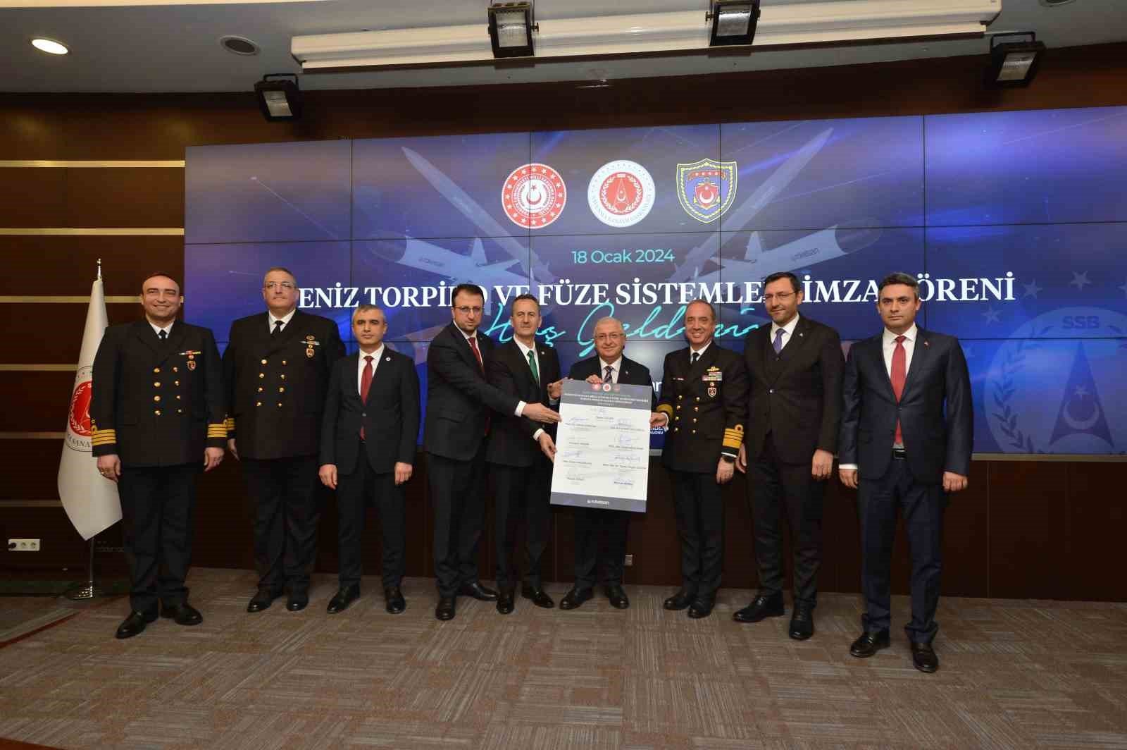 Deniz torpido ve füze sistemleri için imza töreni
