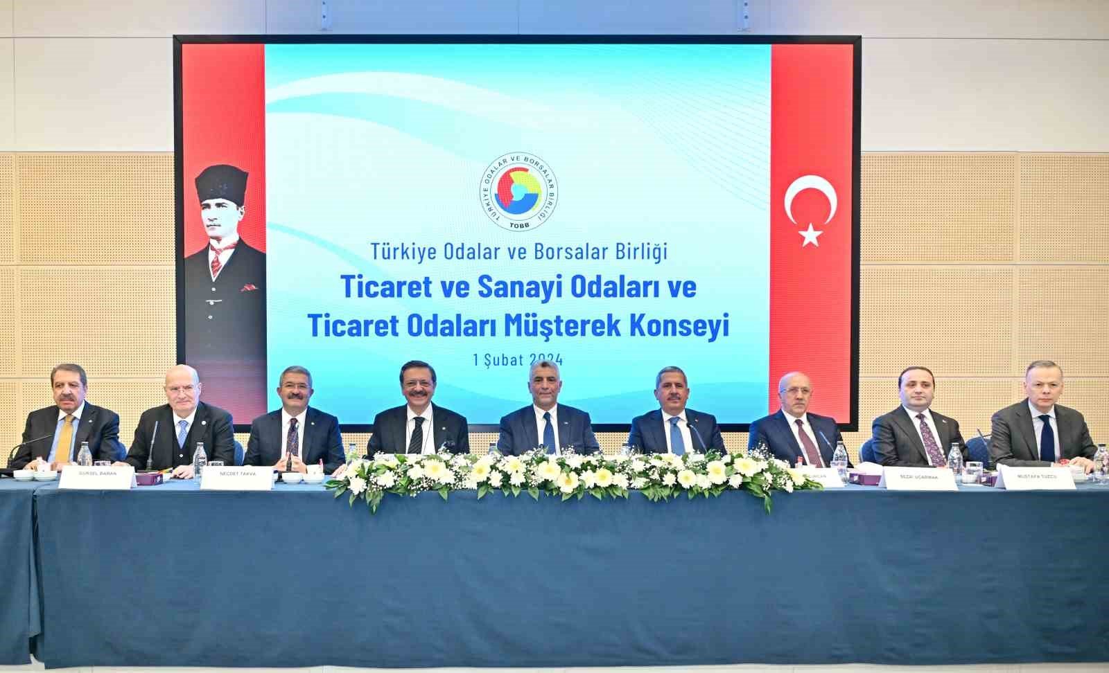 Bakan Bolat’tan dampingli ihracat yapan ülkelere mesaj: “Uysal koyun konumunda değiliz”
